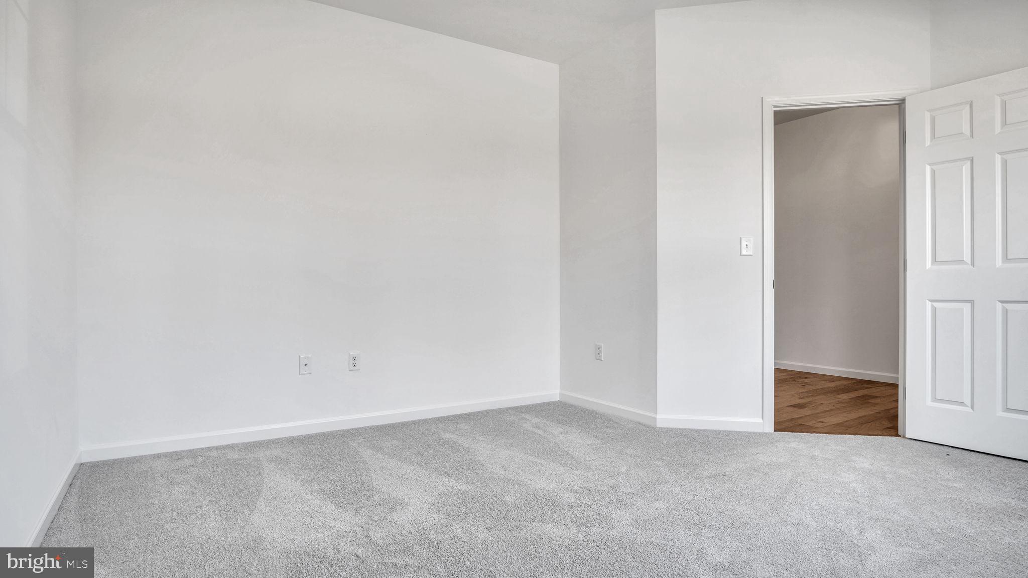 ROCKVILLE ESTATES - Residential