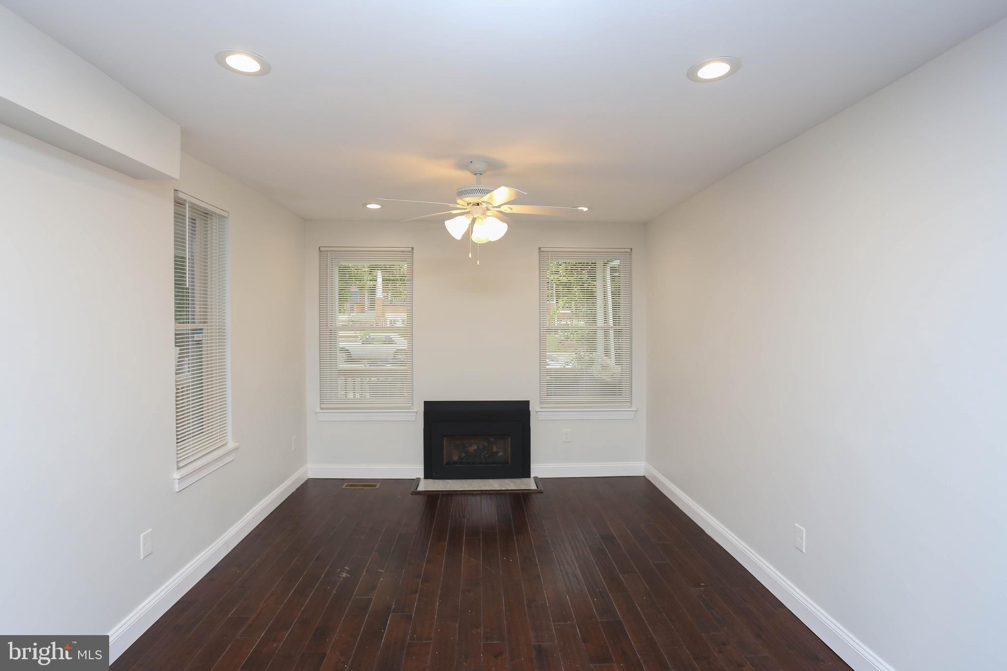 WAVERLY - Residential Lease