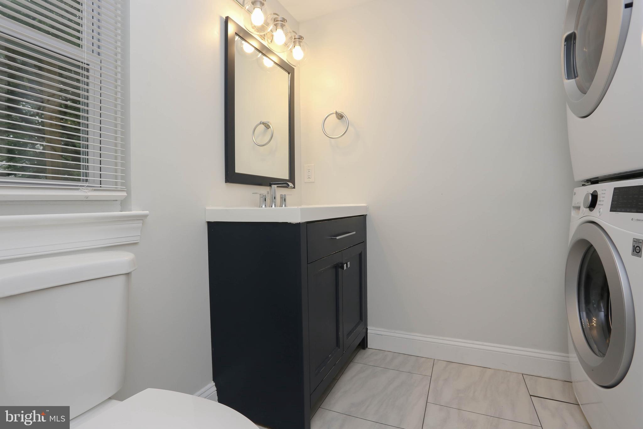 WAVERLY - Residential Lease