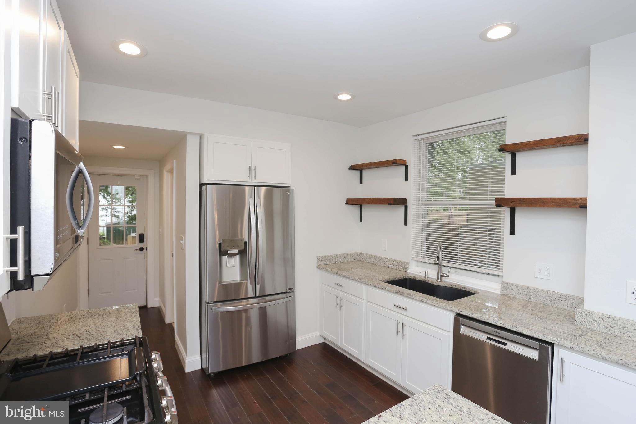 WAVERLY - Residential Lease