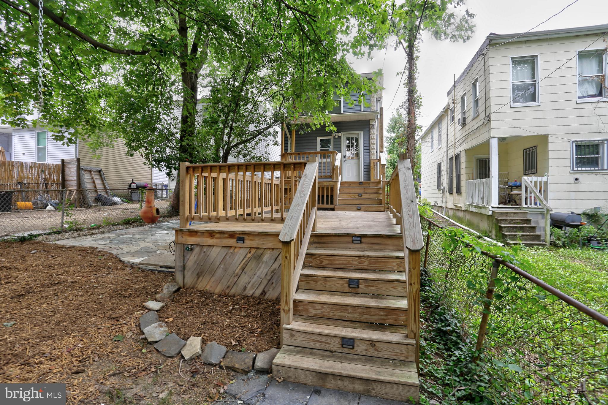 WAVERLY - Residential Lease