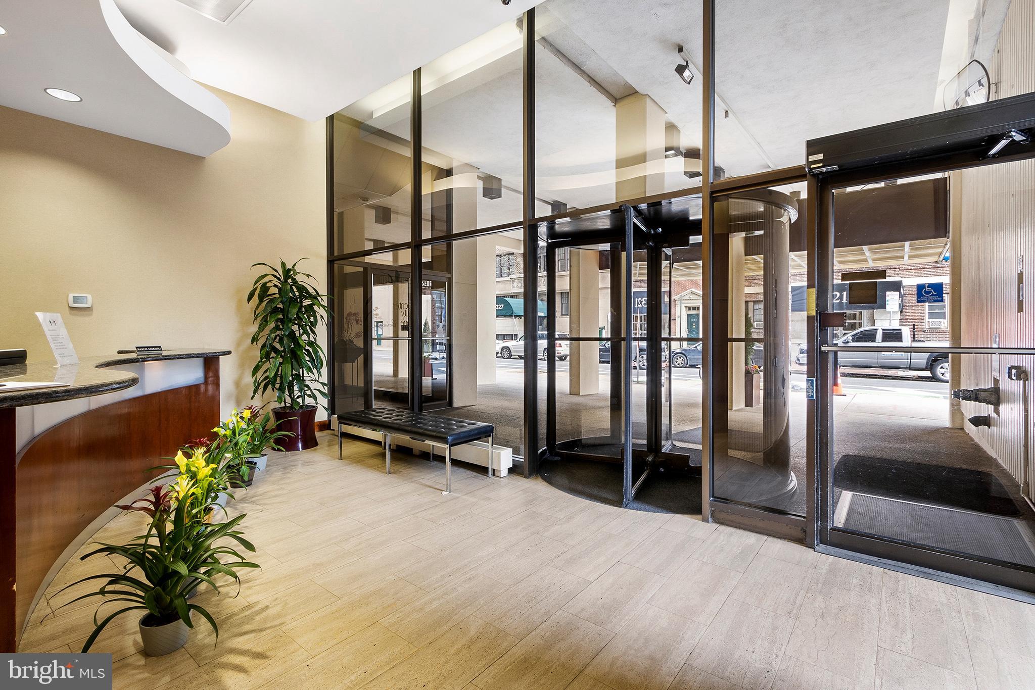 AVENUE OF THE ARTS - Residential