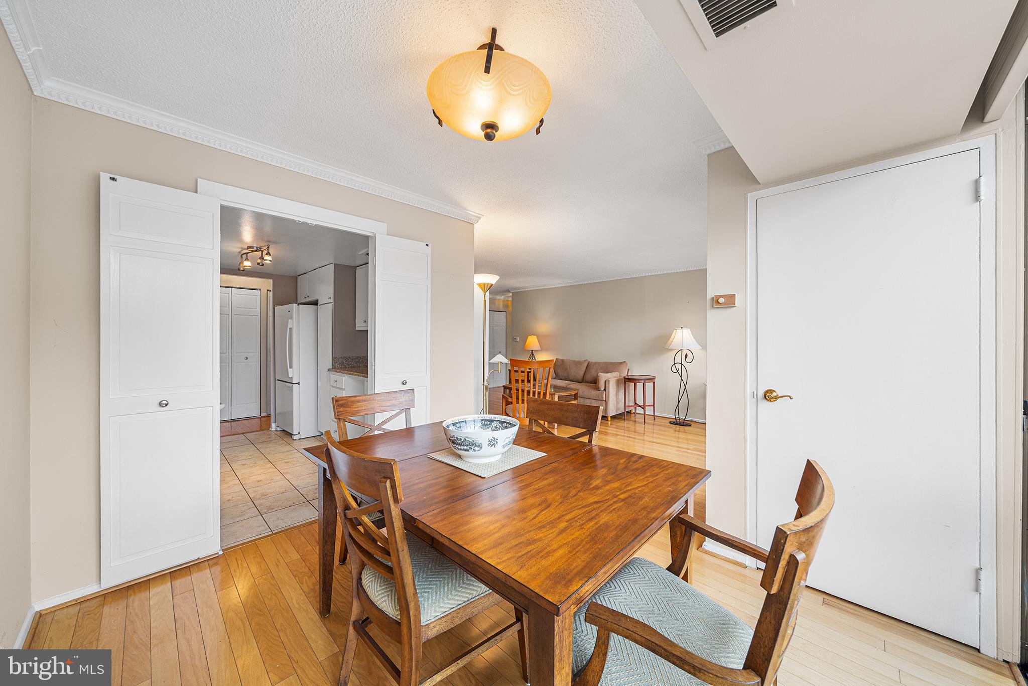 AVENUE OF THE ARTS - Residential