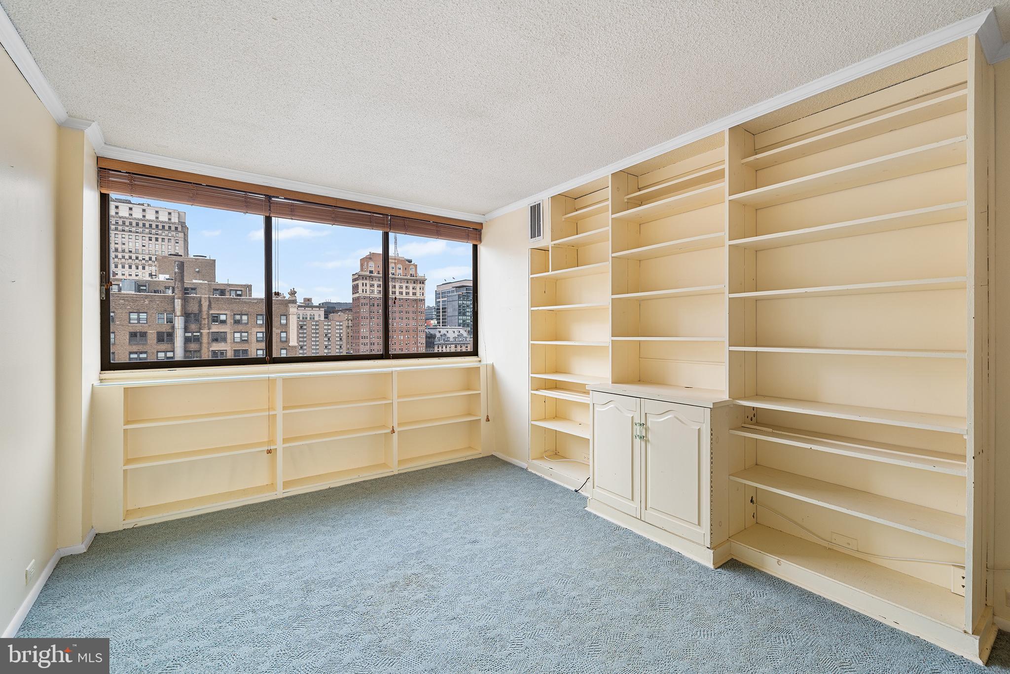 AVENUE OF THE ARTS - Residential