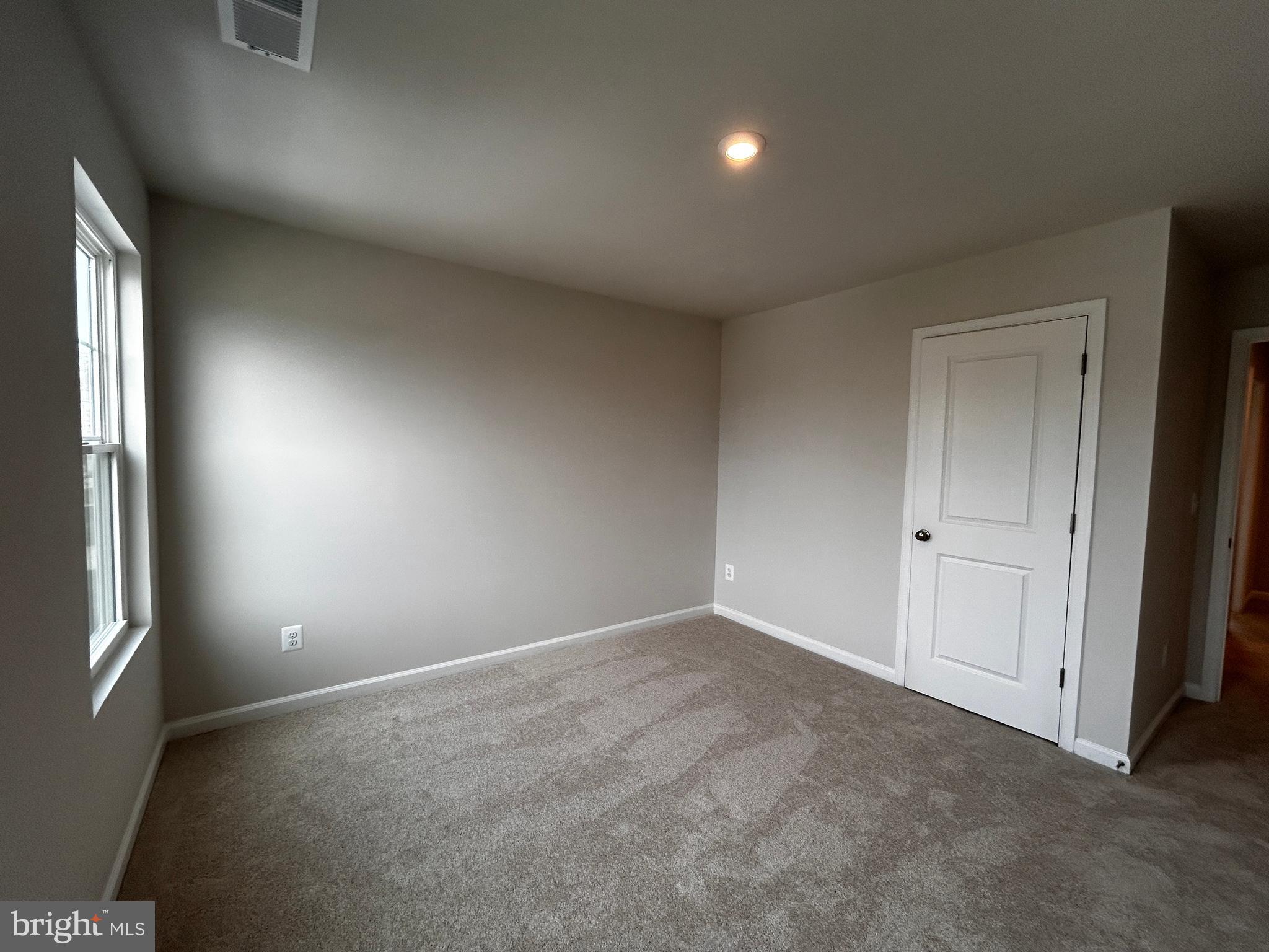 STONE SPRING - Residential Lease