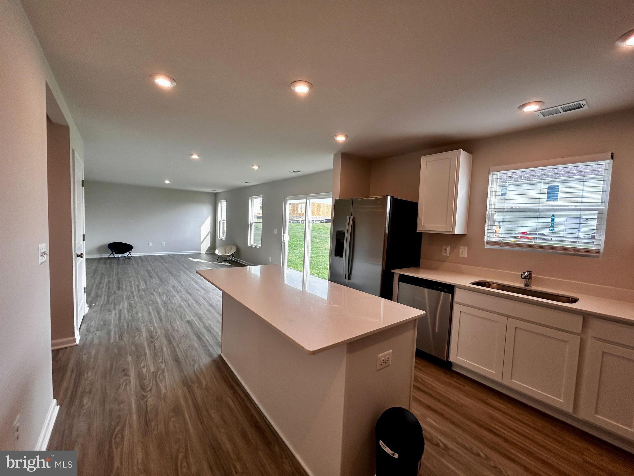 STONE SPRING - Residential Lease