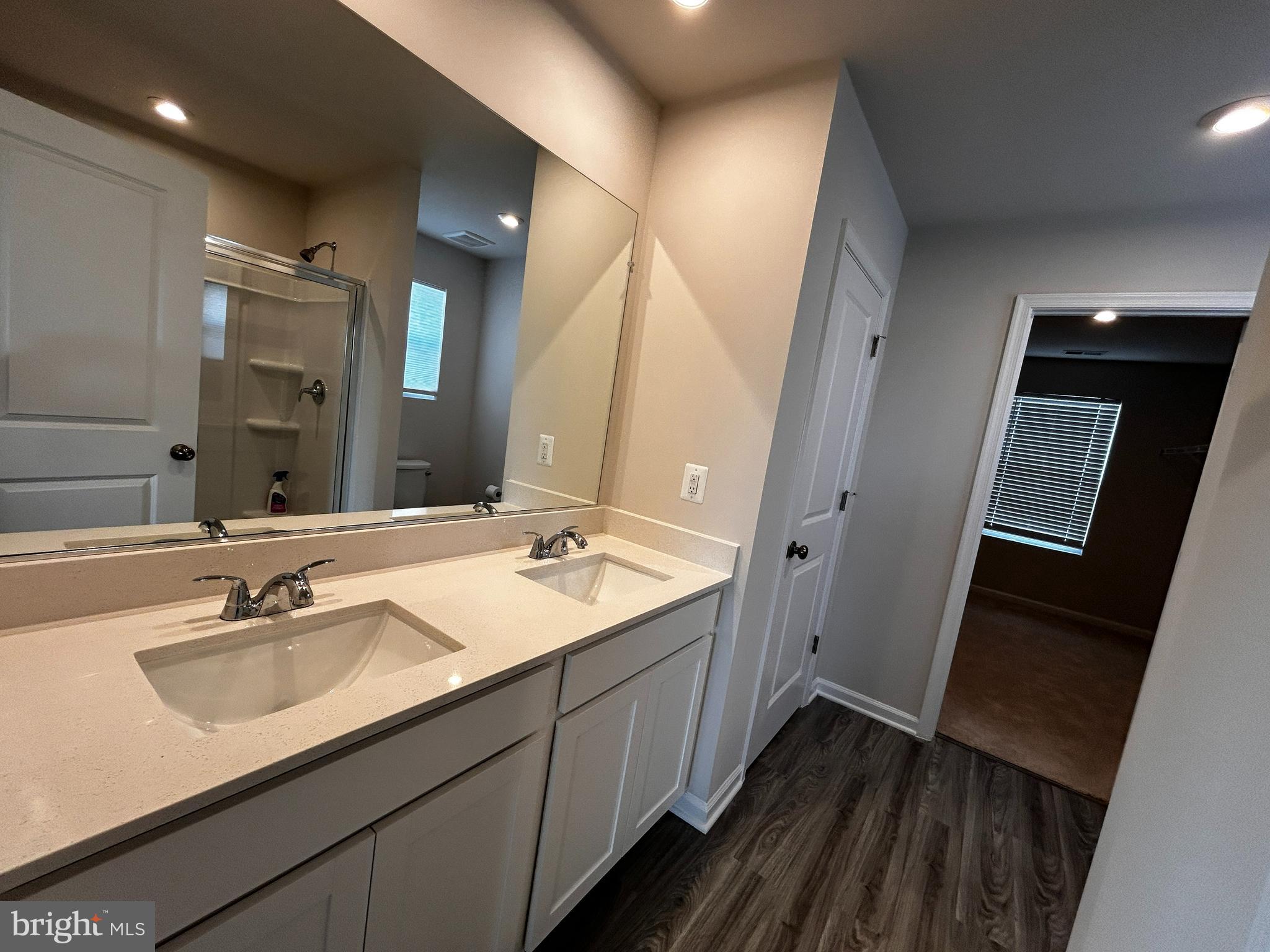 STONE SPRING - Residential Lease