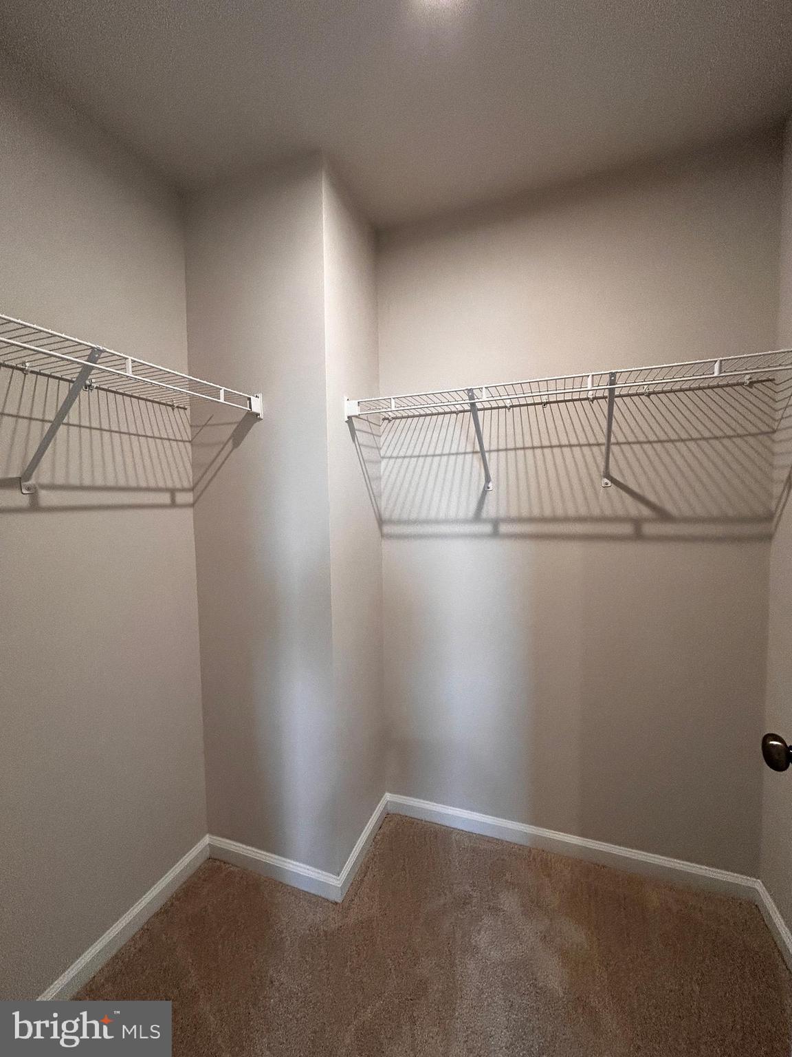 STONE SPRING - Residential Lease