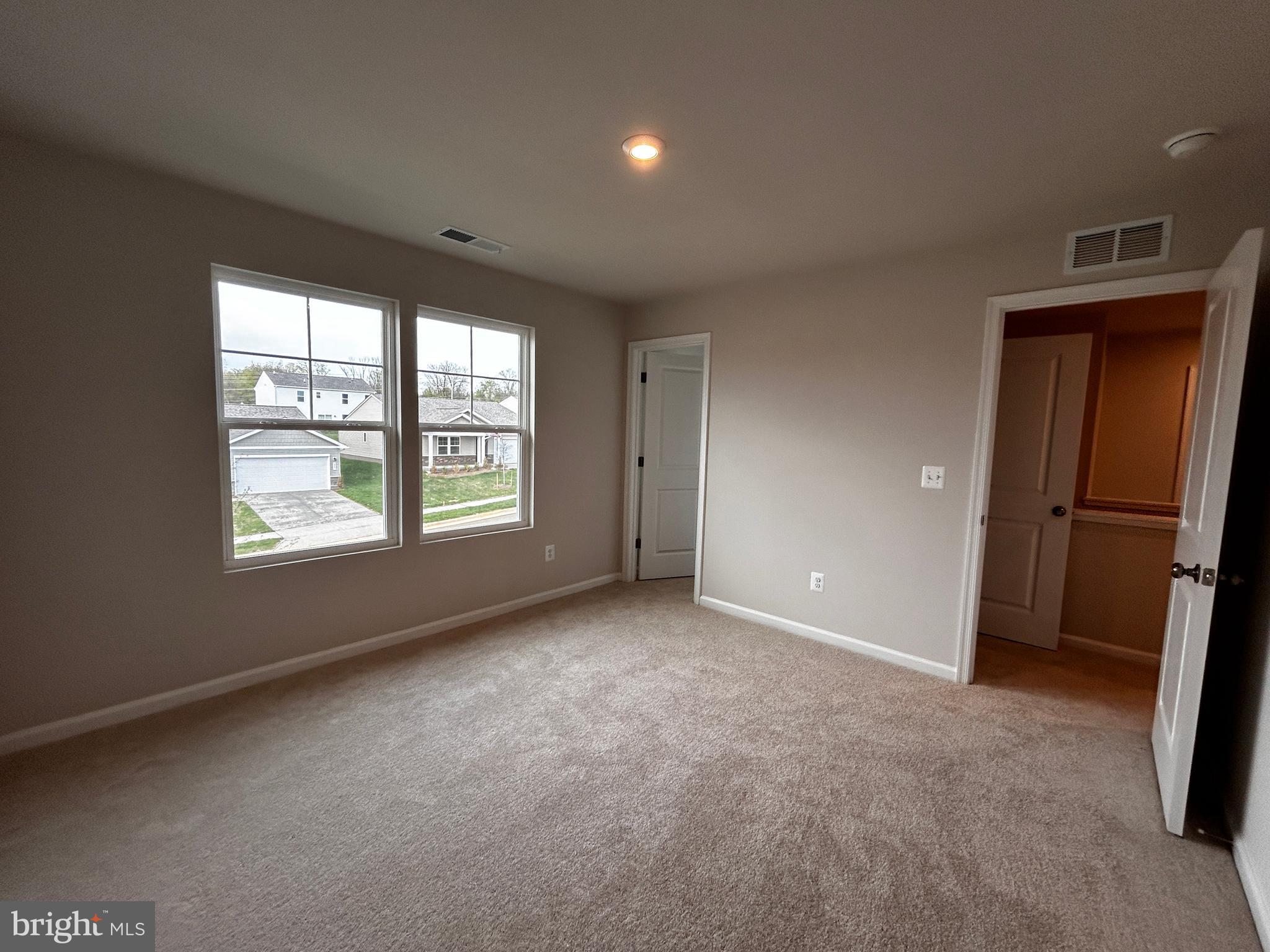 STONE SPRING - Residential Lease