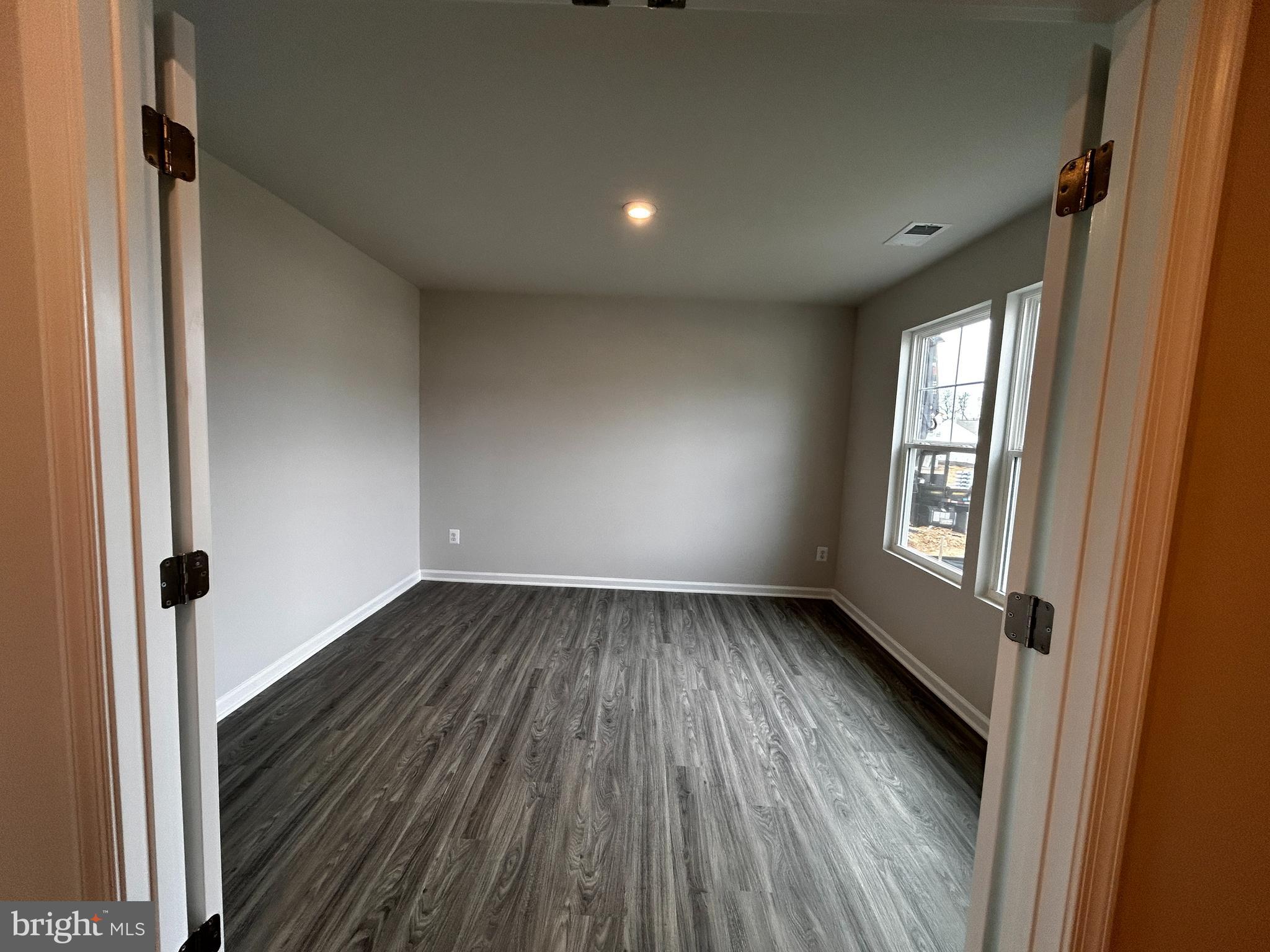 24 DOVE RD