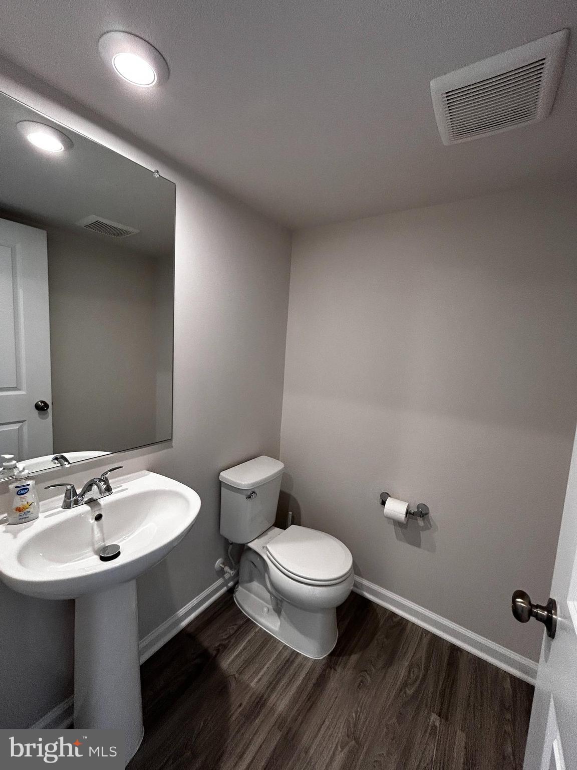 STONE SPRING - Residential Lease