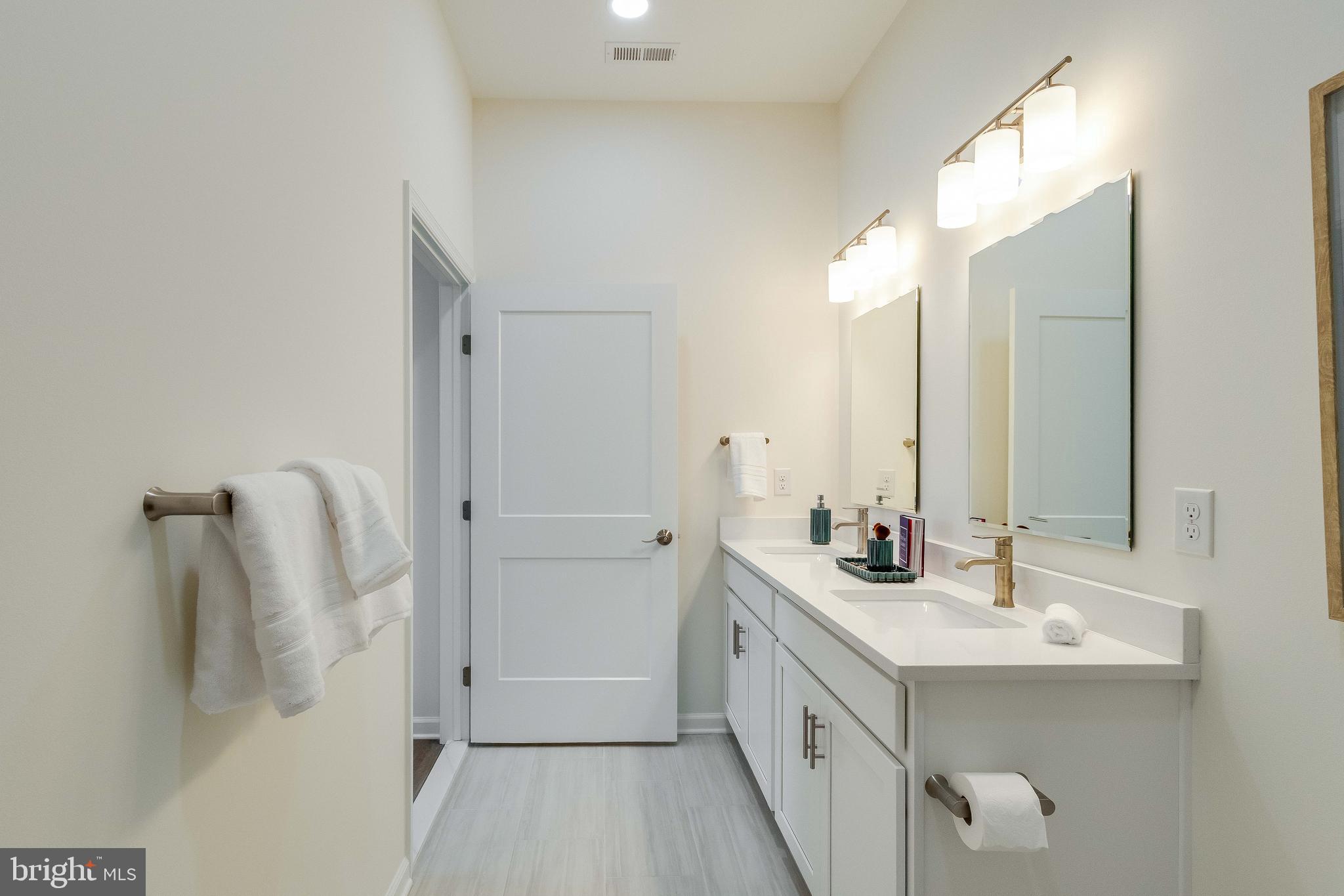 OCEAN VIEW BEACH CLUB - Residential