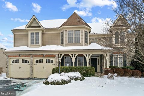 112 LOUISA BEALL LANE CHARLES TOWN WV 25414