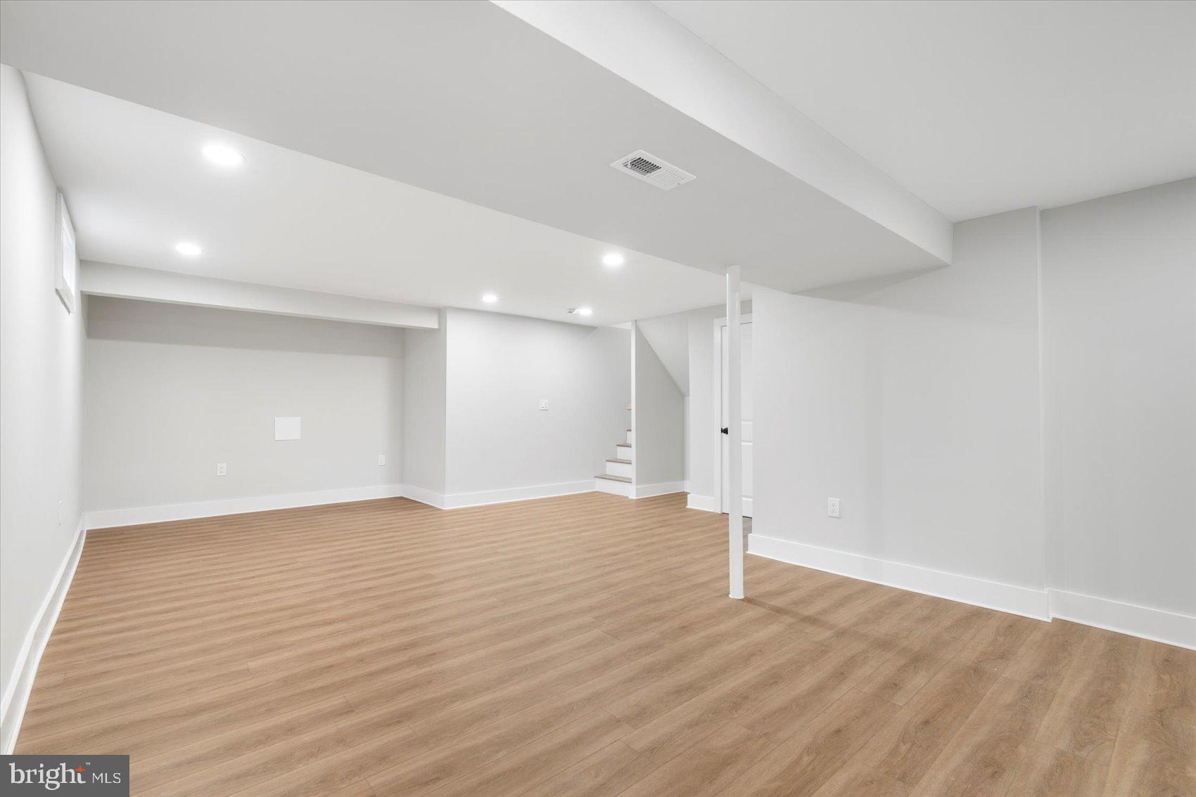 OWEN BROWN WOODS - Residential