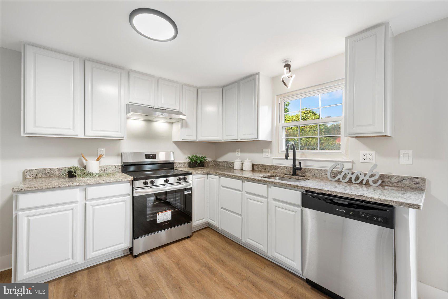 OWEN BROWN WOODS - Residential