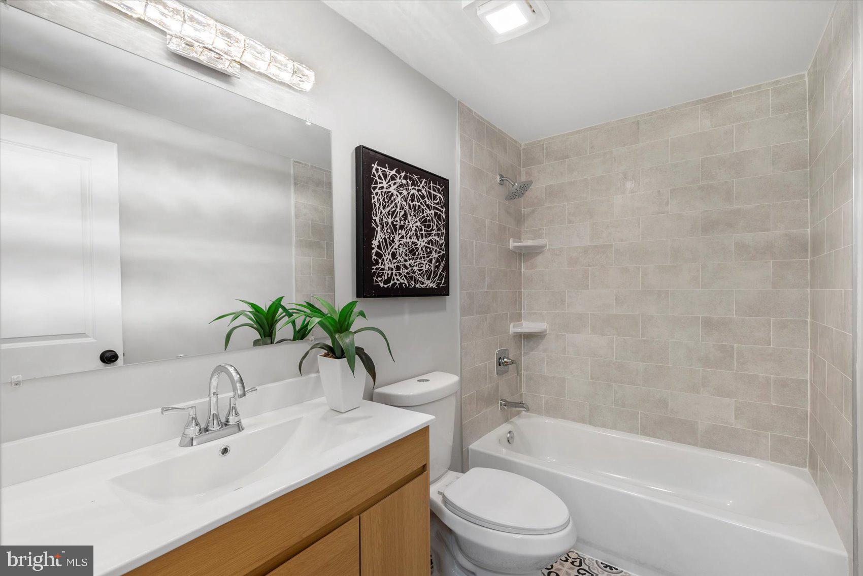 OWEN BROWN WOODS - Residential