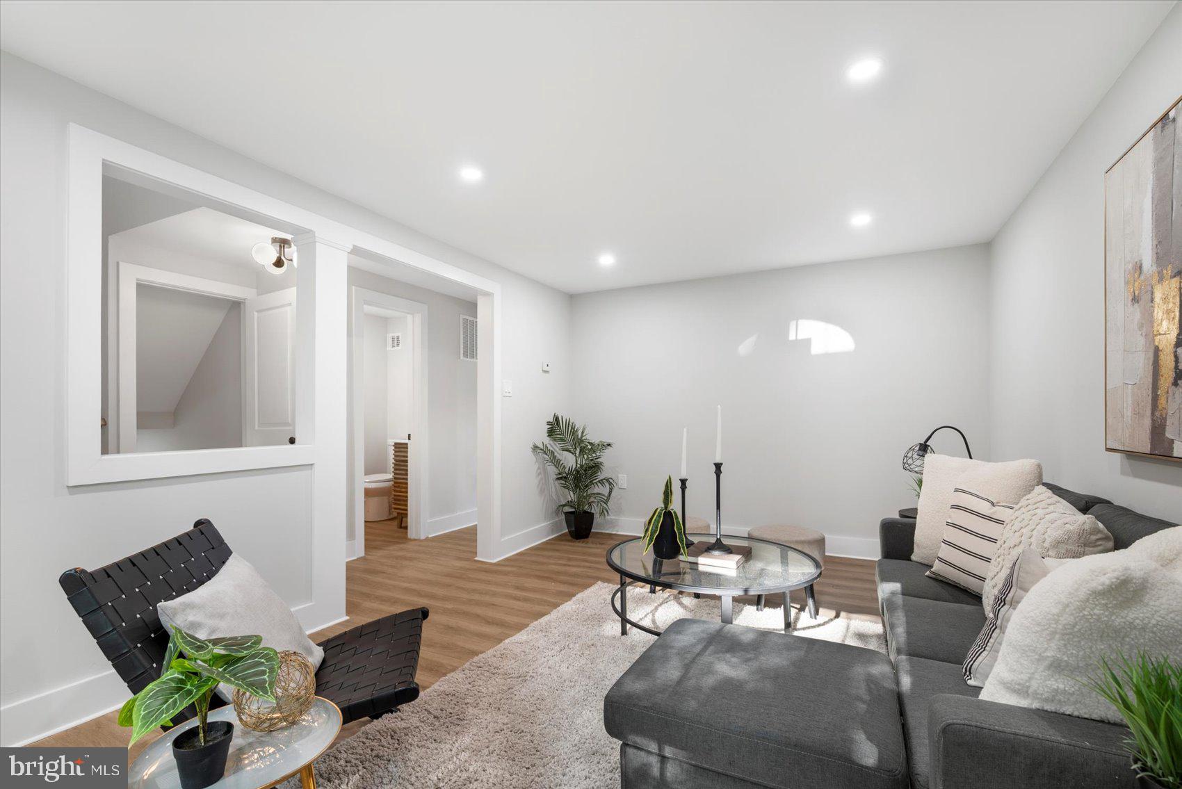 OWEN BROWN WOODS - Residential