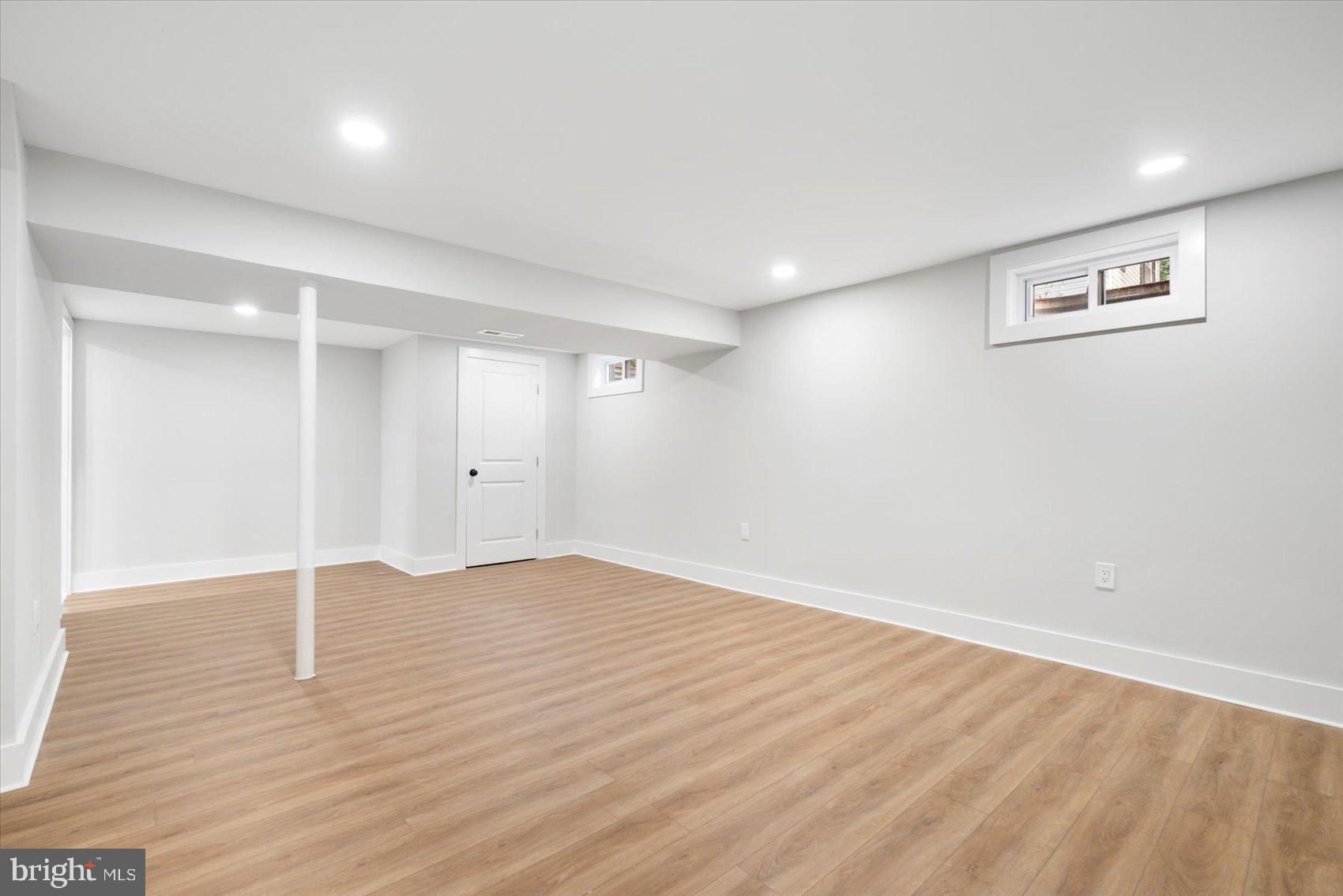 OWEN BROWN WOODS - Residential