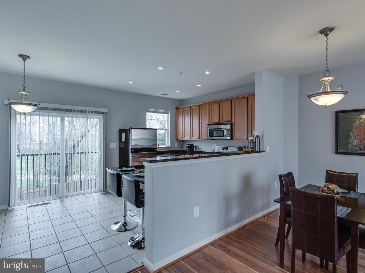 LINCOLN TERRACE - Residential Lease