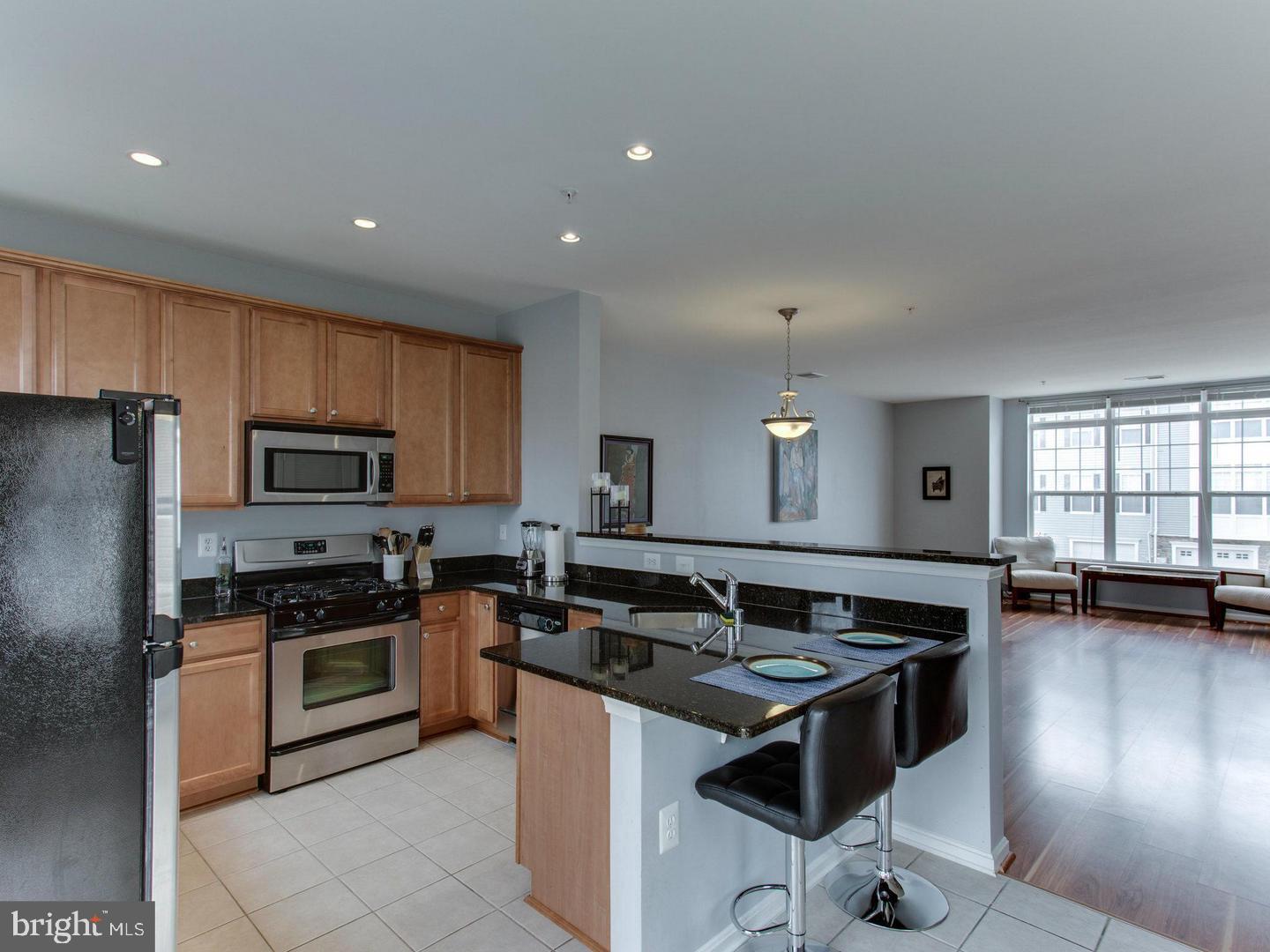 LINCOLN TERRACE - Residential Lease