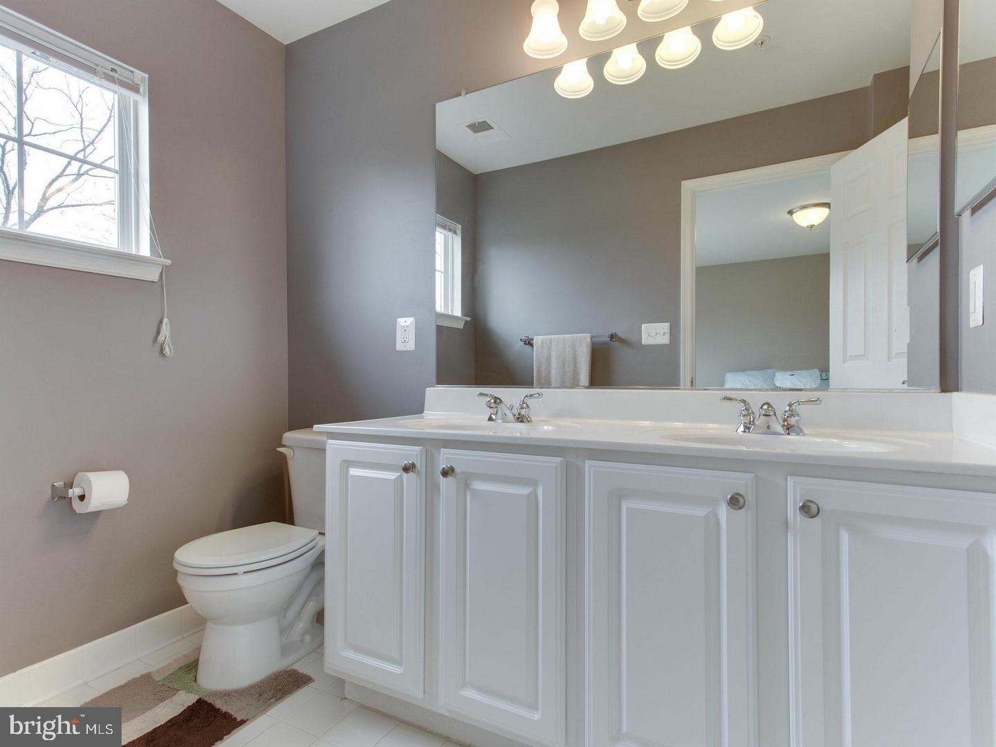 LINCOLN TERRACE - Residential Lease