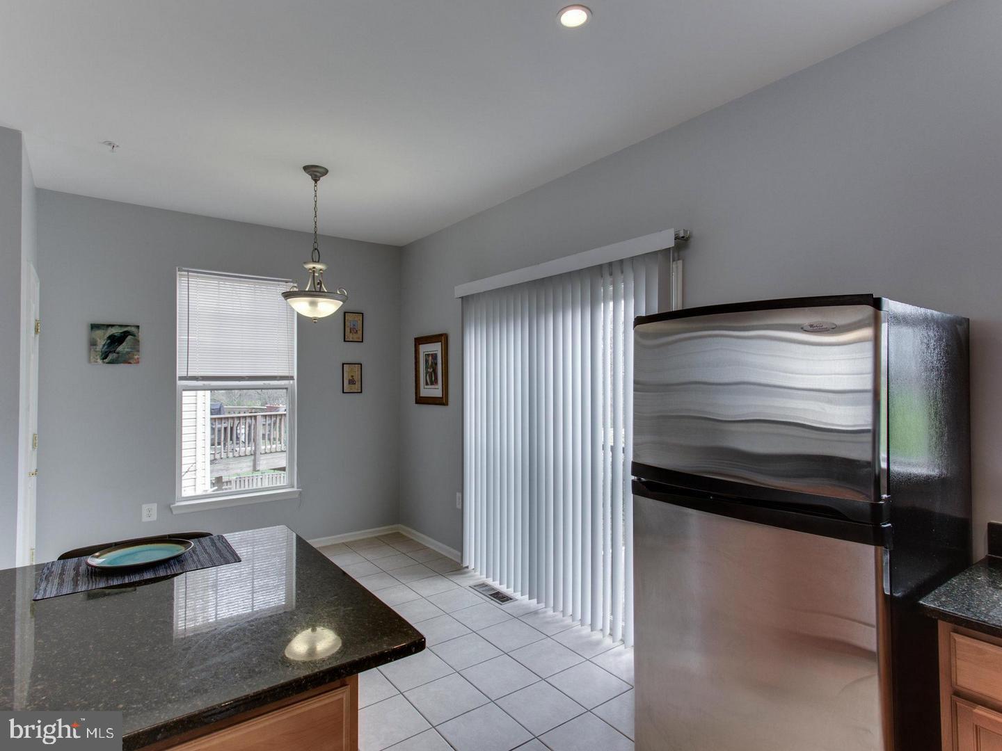 LINCOLN TERRACE - Residential Lease