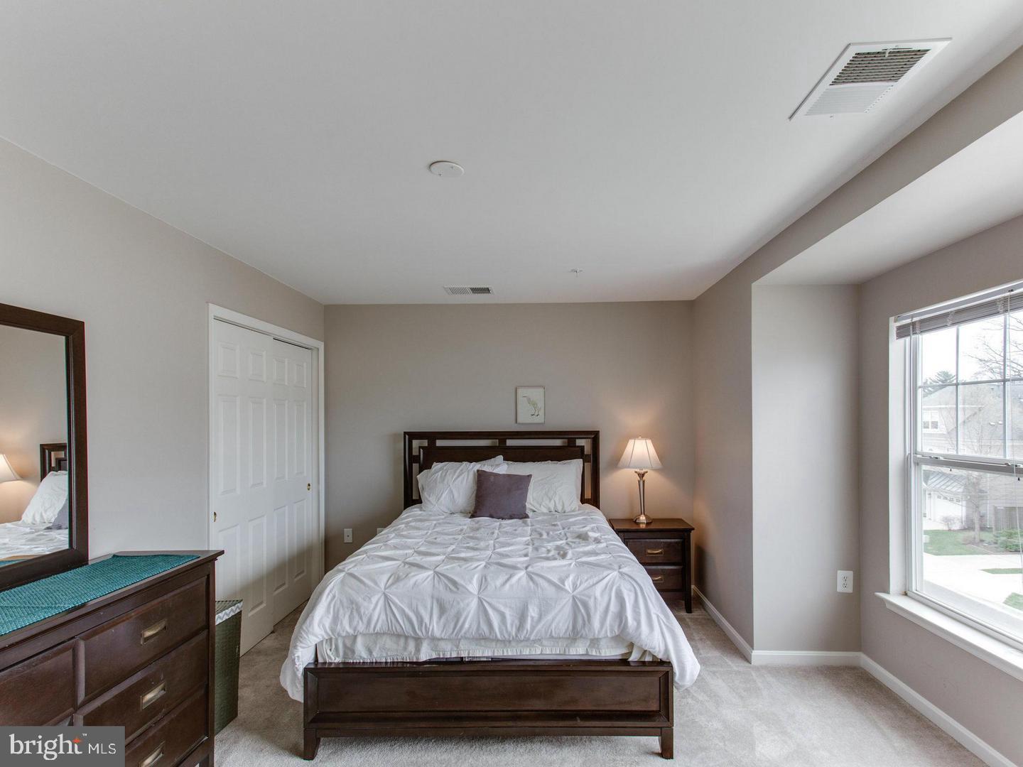 LINCOLN TERRACE - Residential Lease