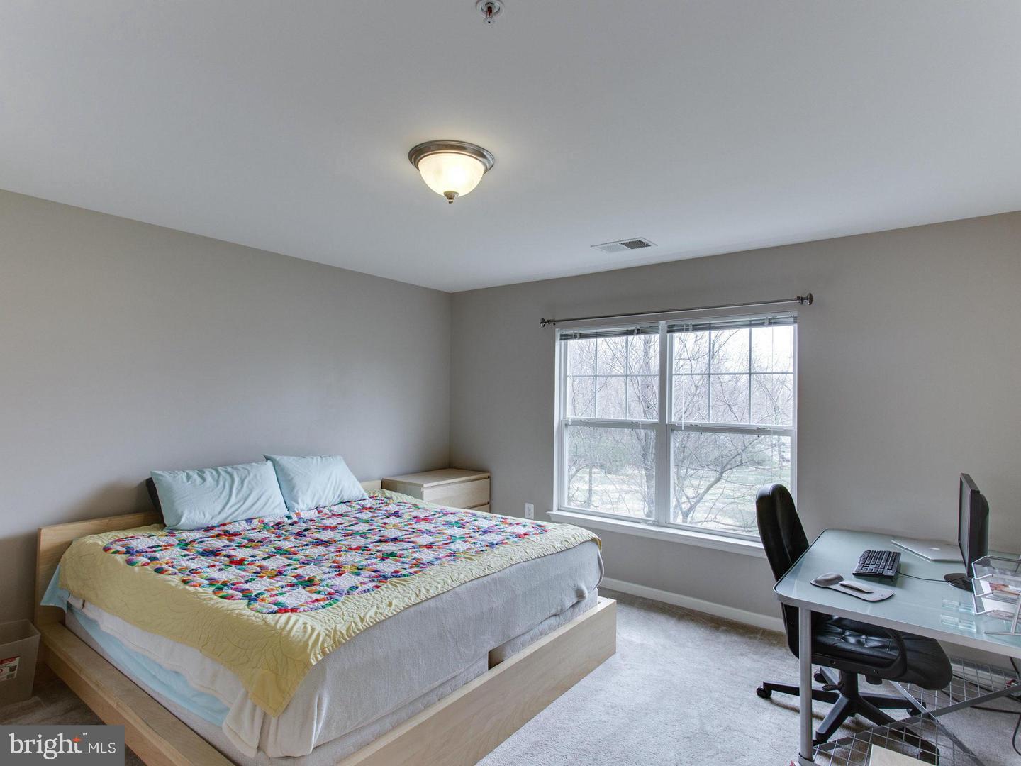 LINCOLN TERRACE - Residential Lease