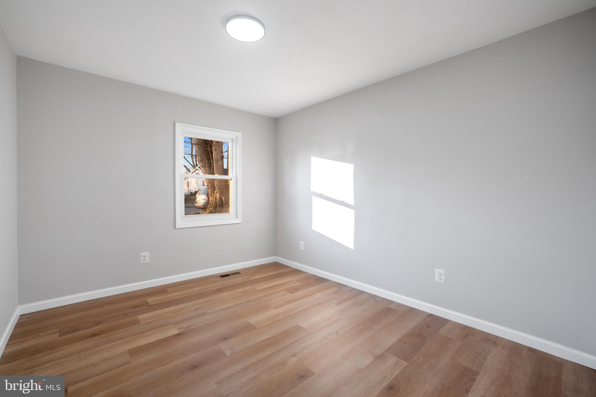 KINGS HEIGHTS - Residential