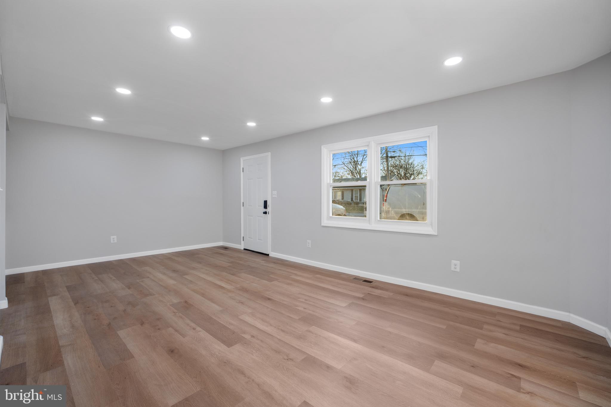 KINGS HEIGHTS - Residential