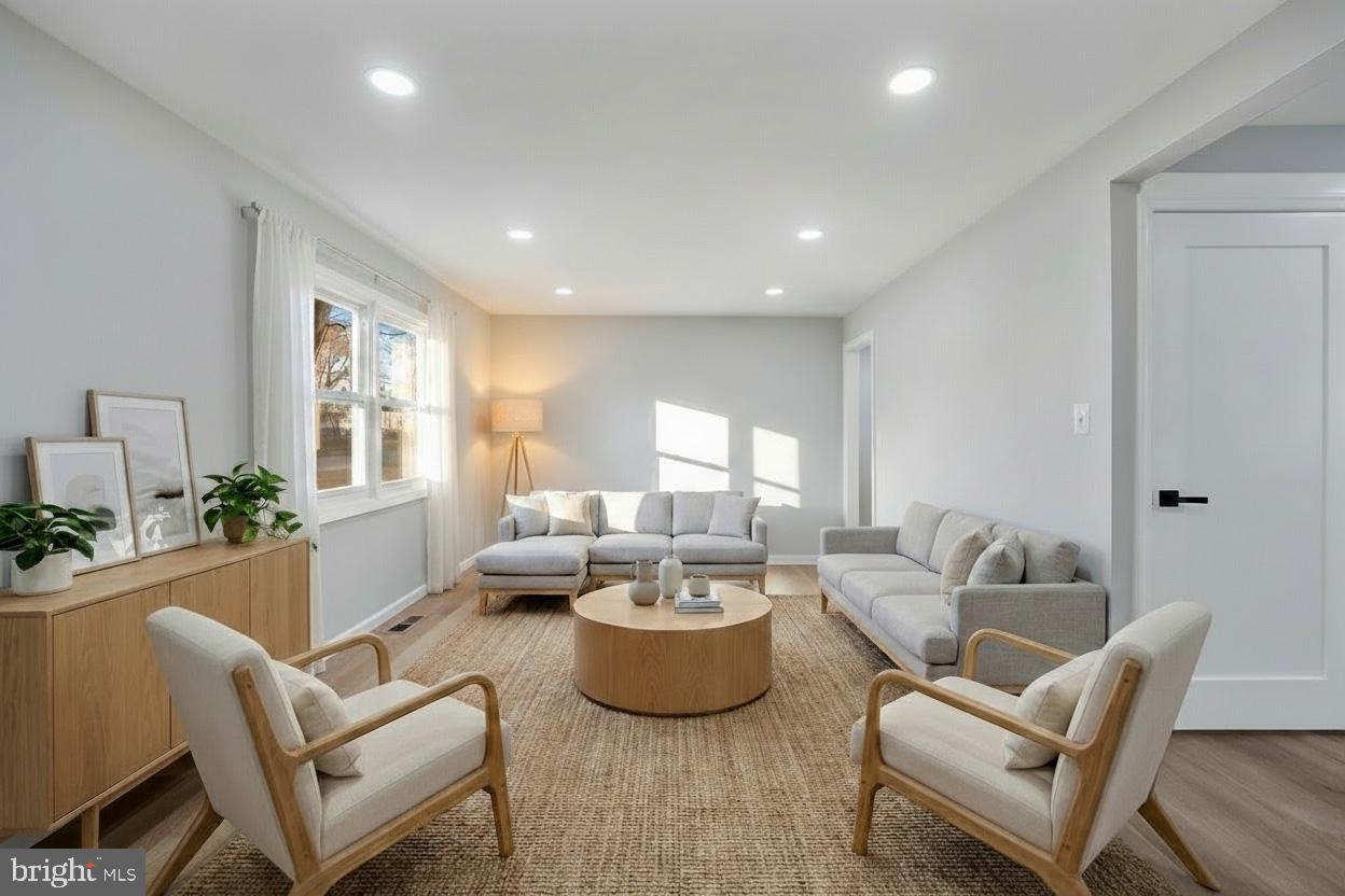 KINGS HEIGHTS - Residential