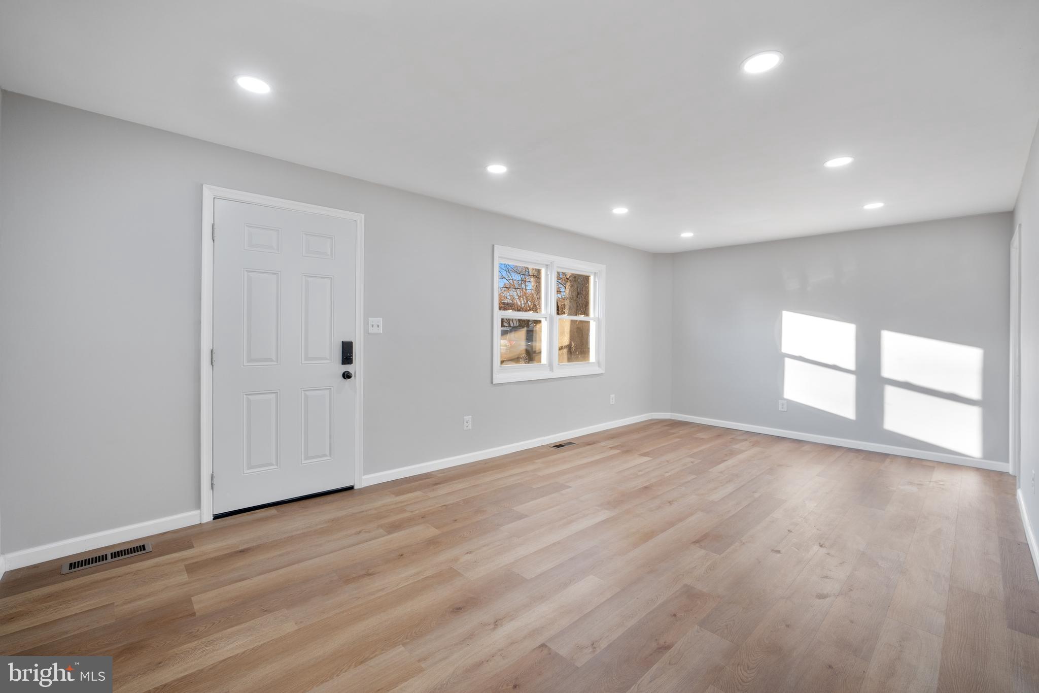 KINGS HEIGHTS - Residential