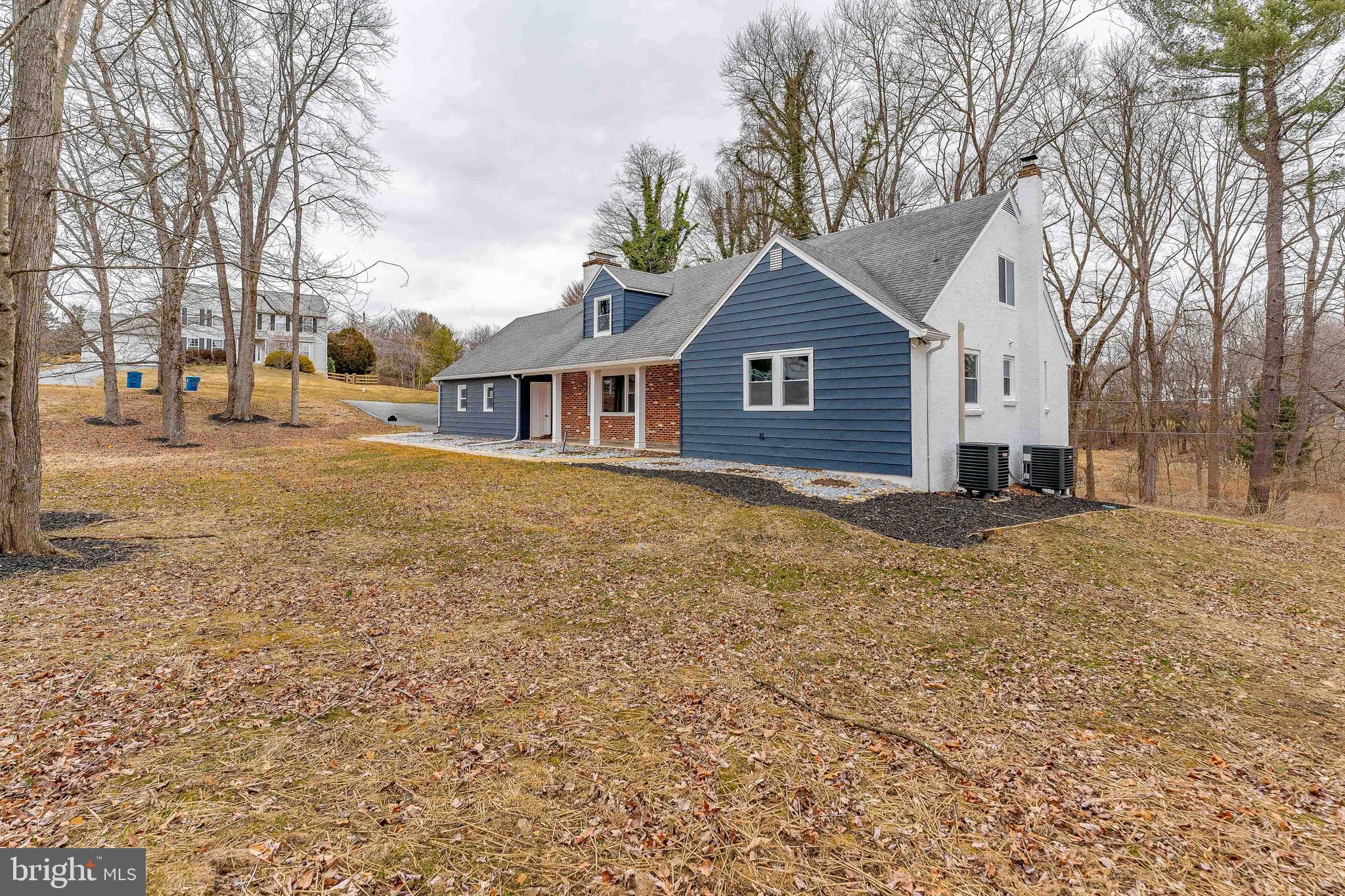 1225 DOGWOOD DRIVE