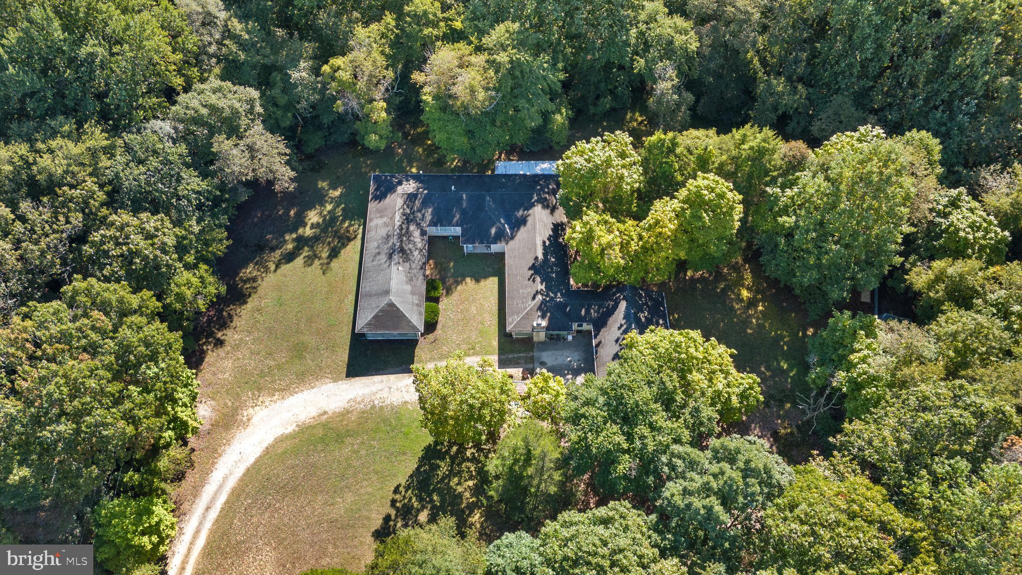 458 GREENTREE ROAD