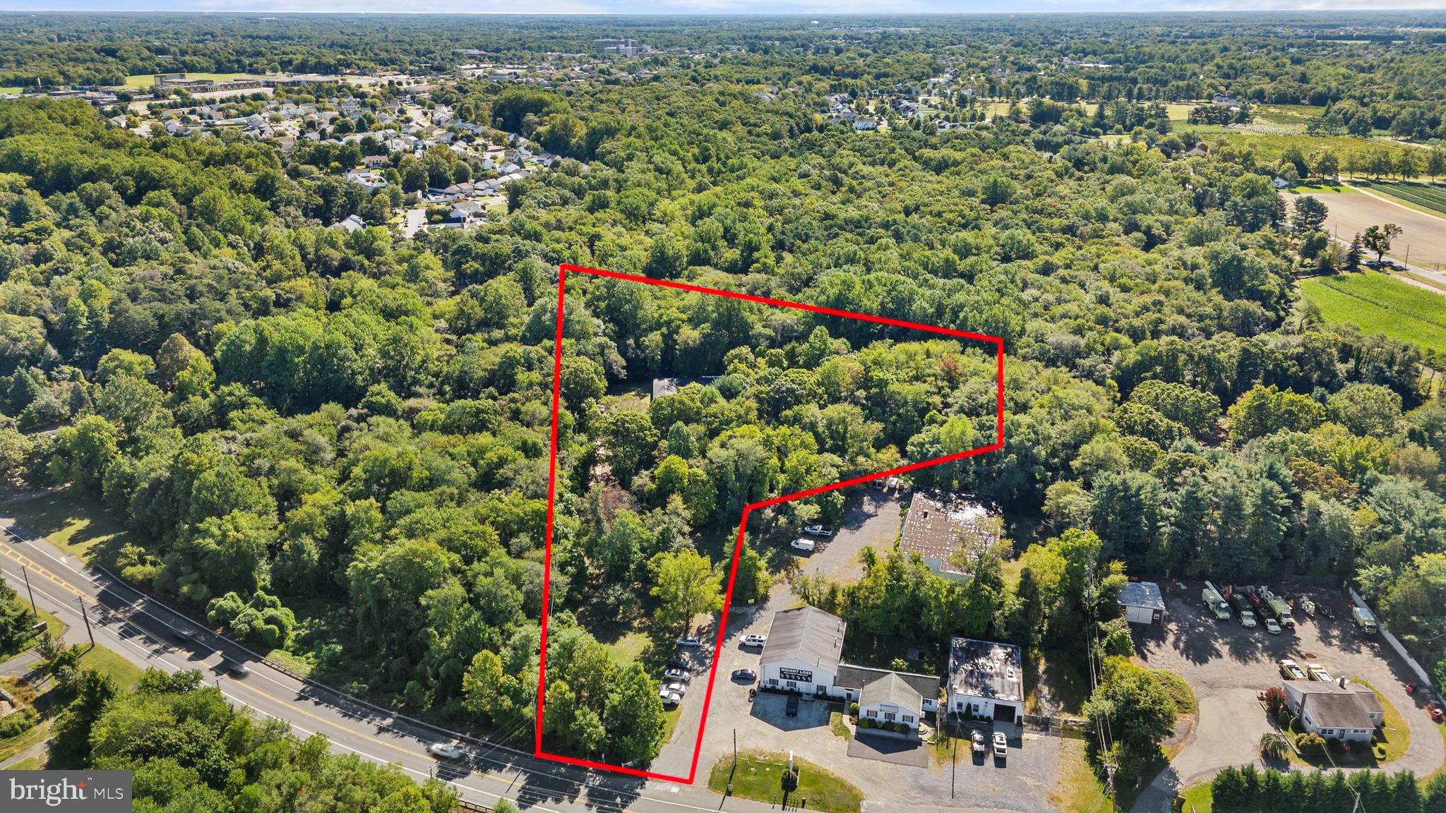 458 GREENTREE ROAD