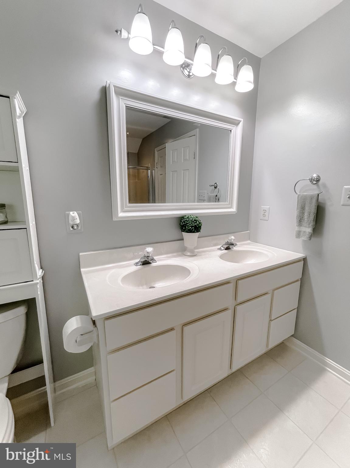 KINGSTON - Residential