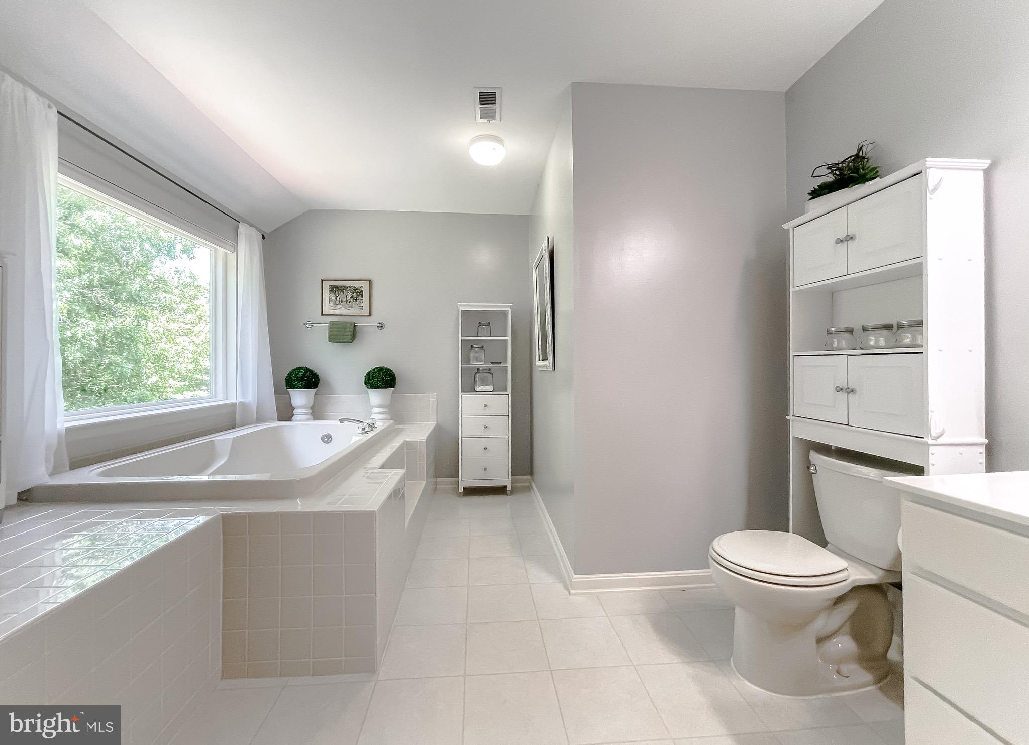 KINGSTON - Residential