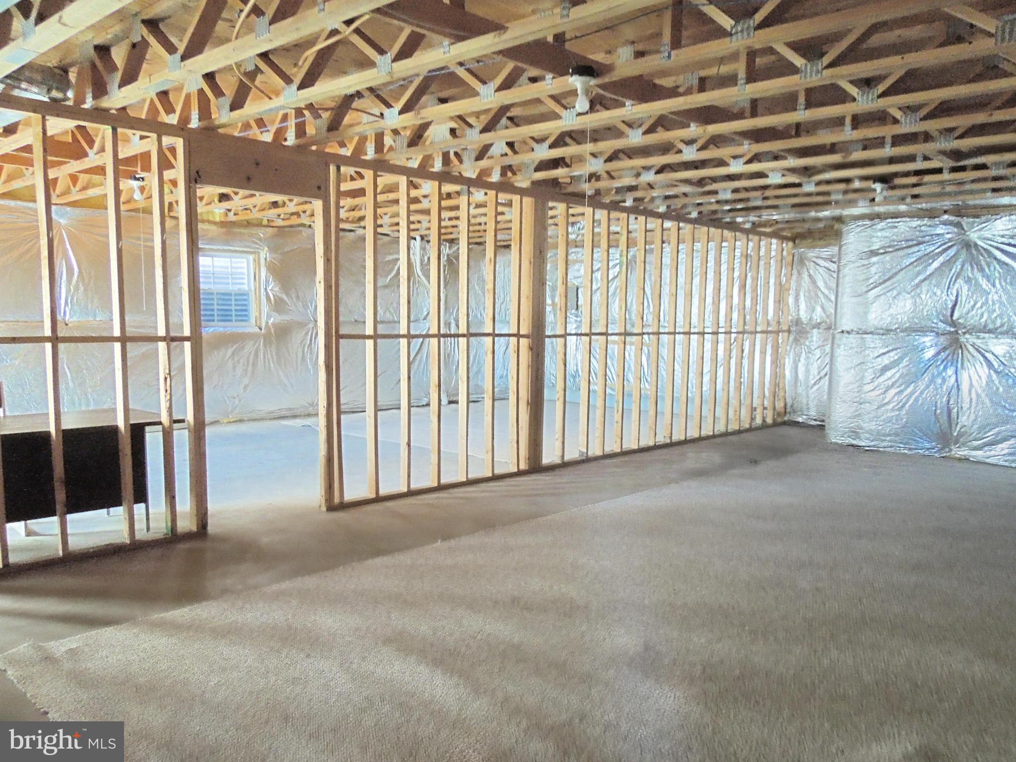 HERITAGE HUNT - Residential Lease