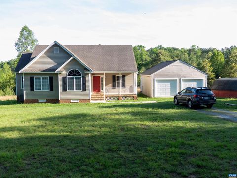 Homes For Sale - 1307 Hardware Rd Rd<br/> Fluvanna County, SCOTTSVILLE, VA 24590