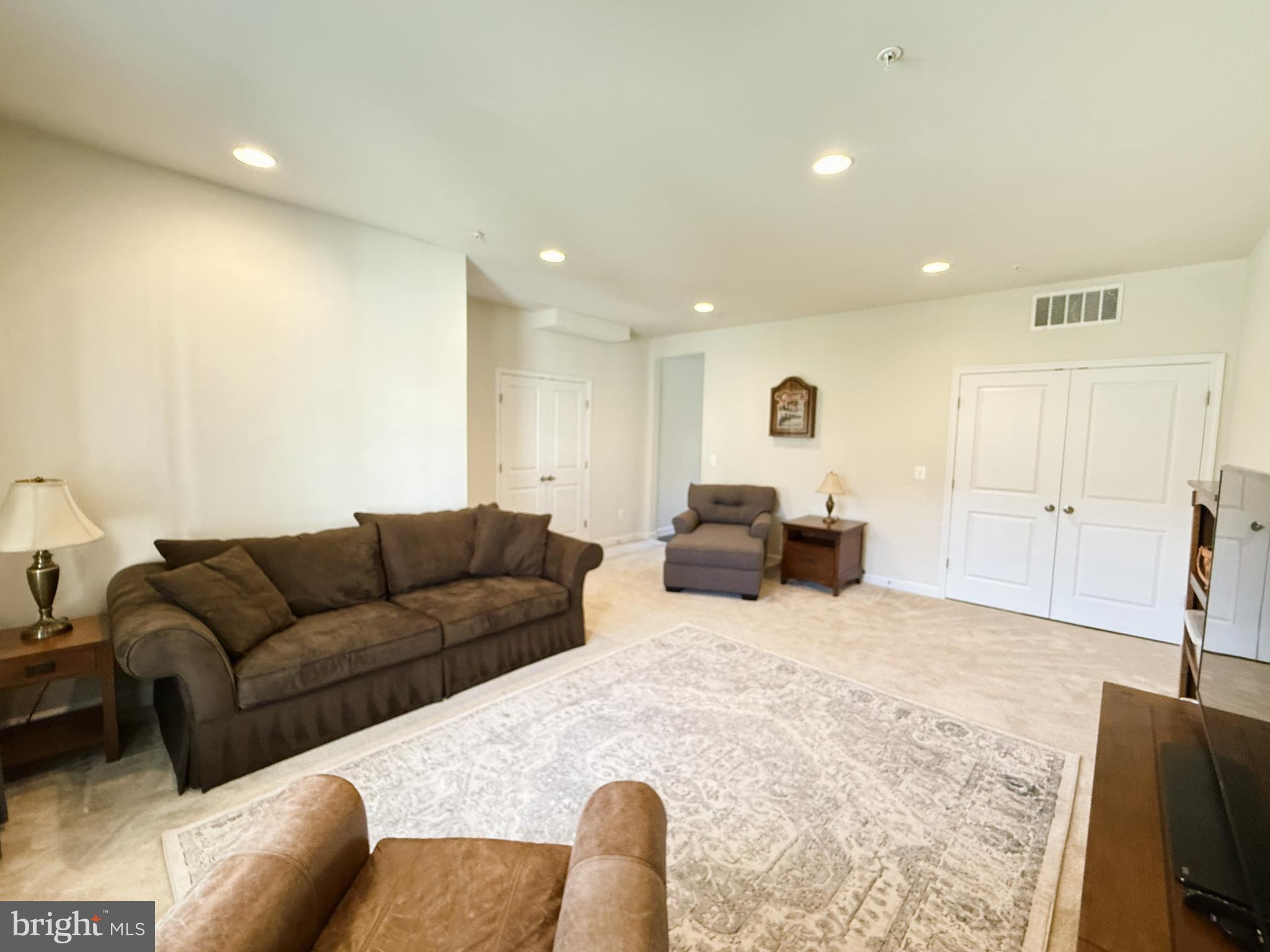 STONE BARN VILLAGE - Residential