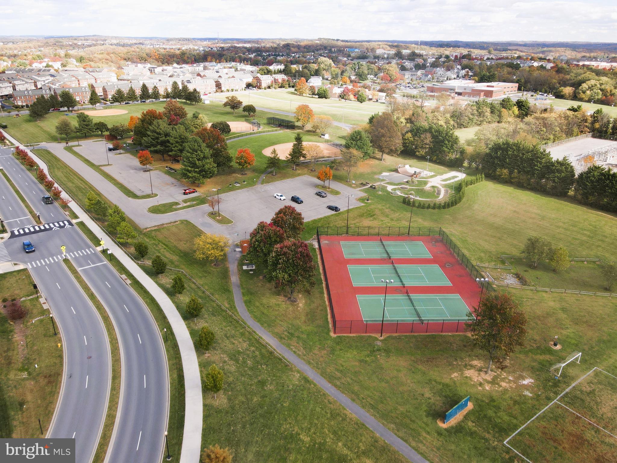 STONE BARN VILLAGE - Residential