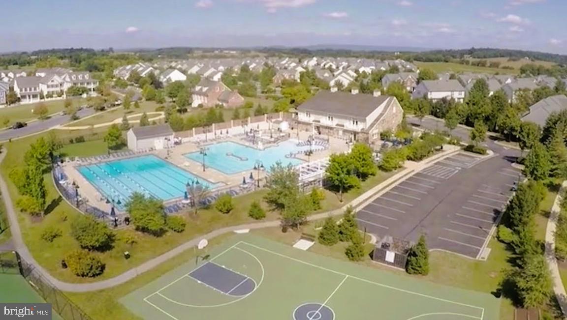 STONE BARN VILLAGE - Residential