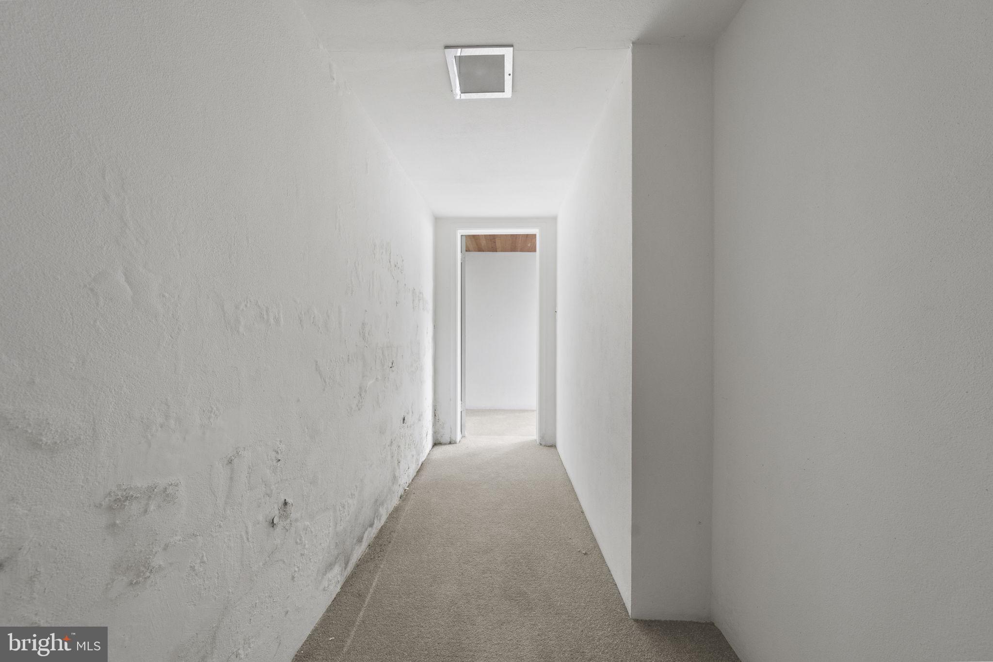 TULIP HILL - Residential