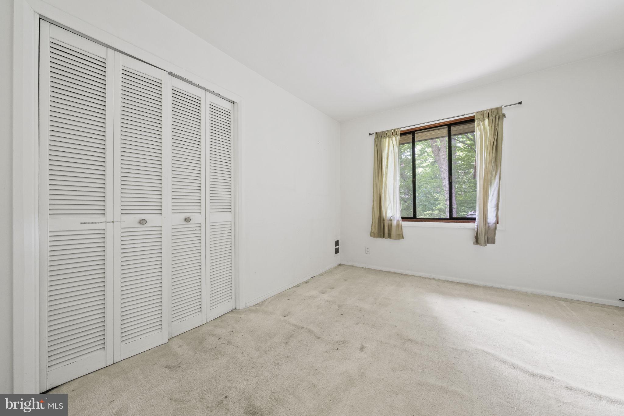 TULIP HILL - Residential