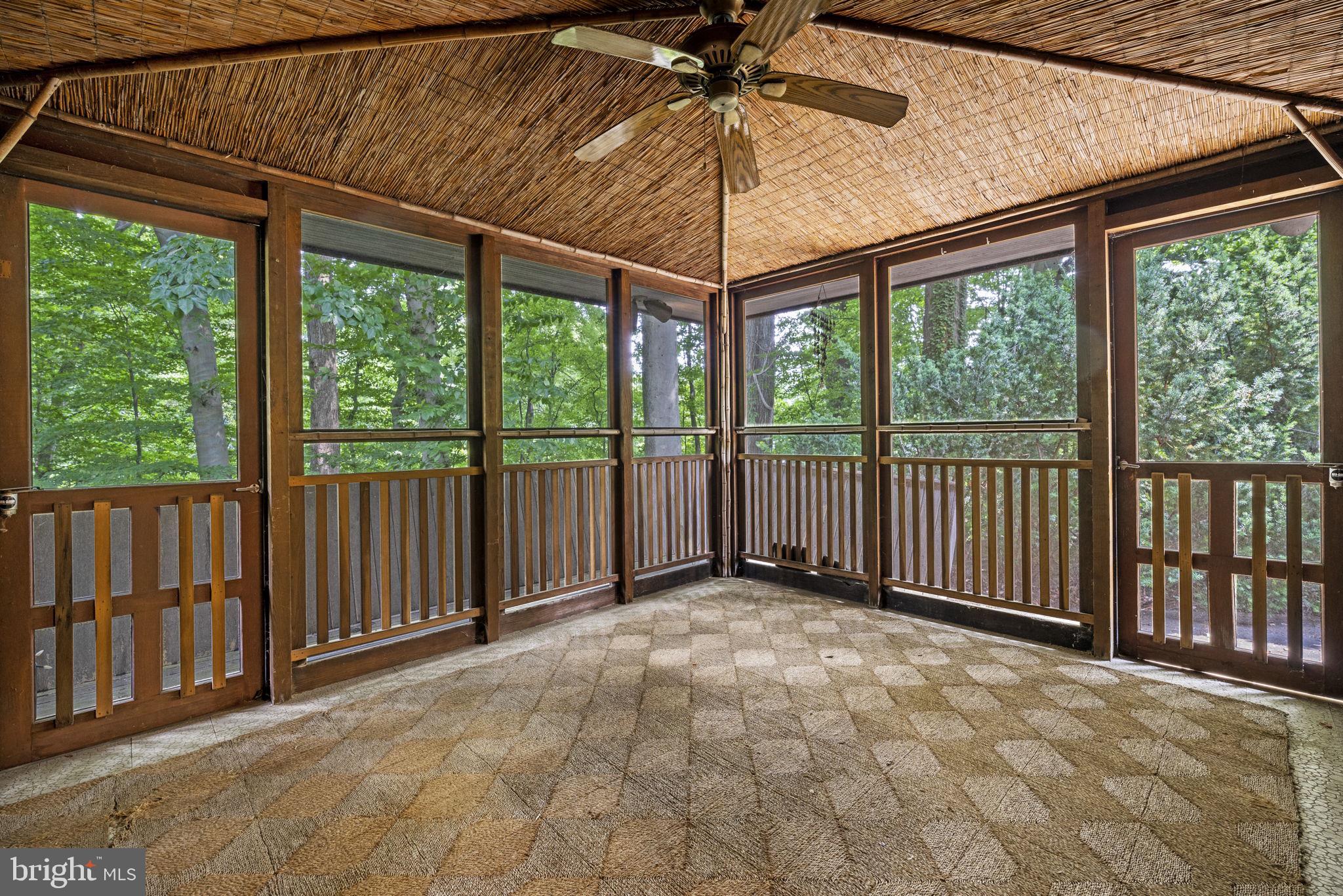 TULIP HILL - Residential