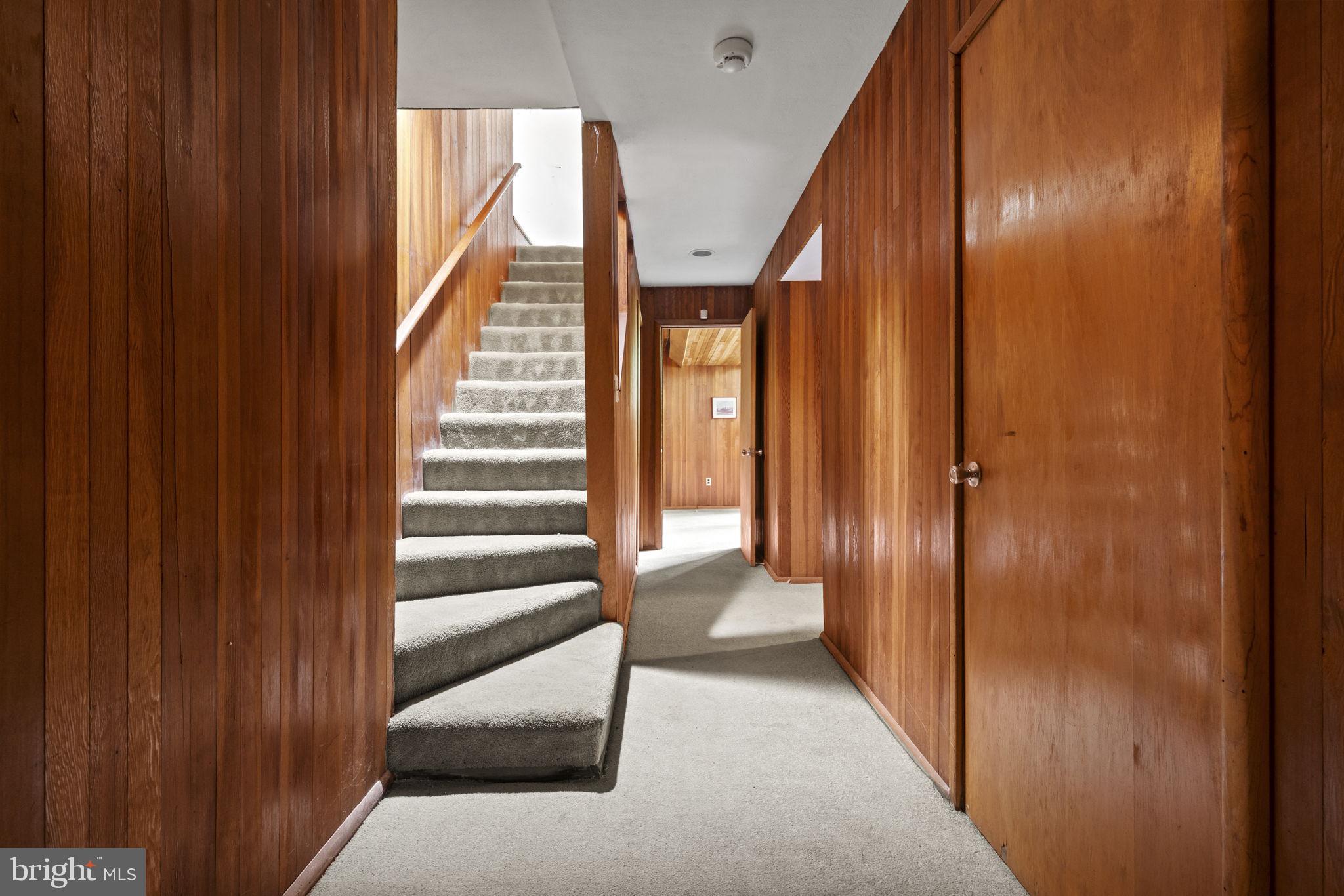 TULIP HILL - Residential