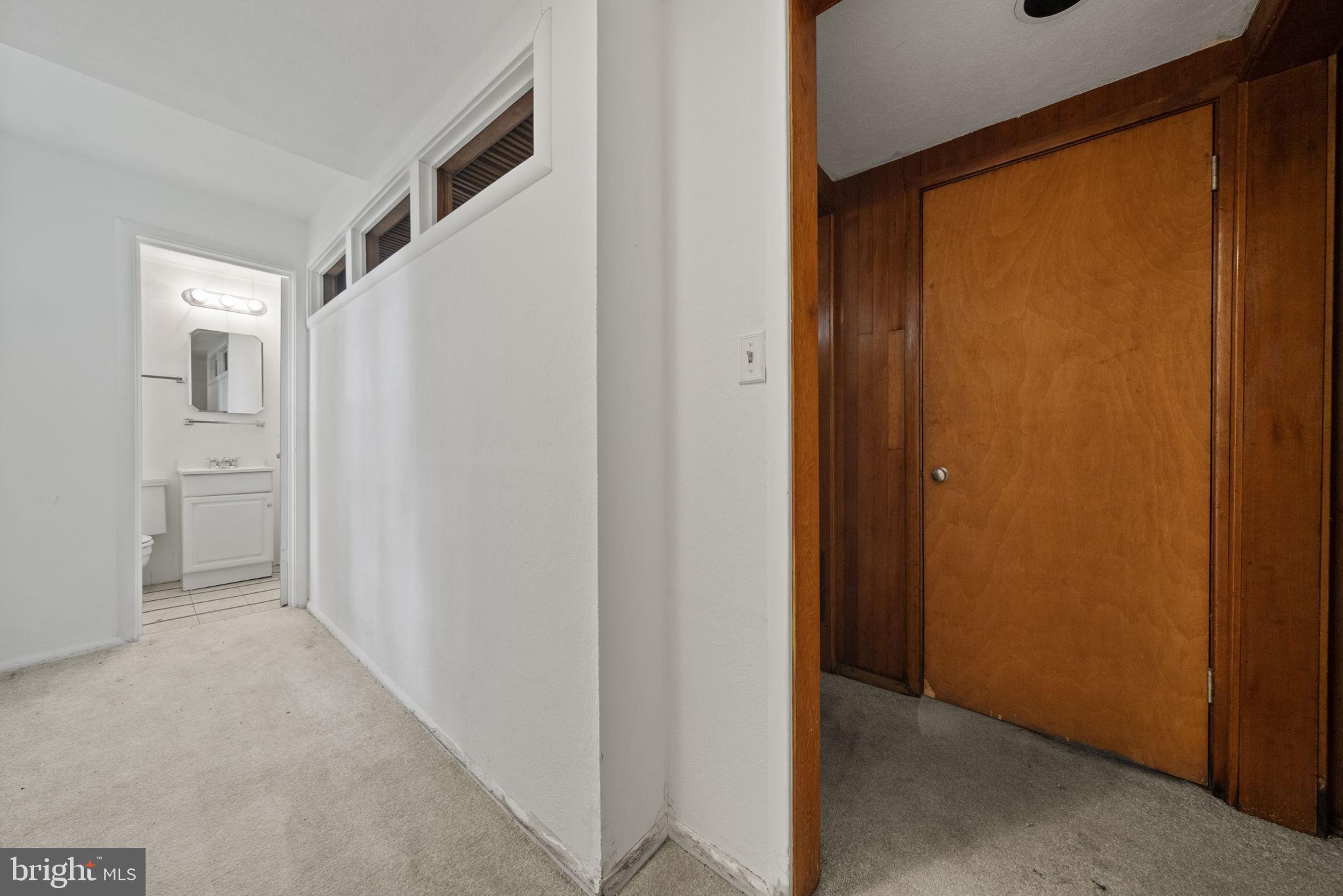 TULIP HILL - Residential