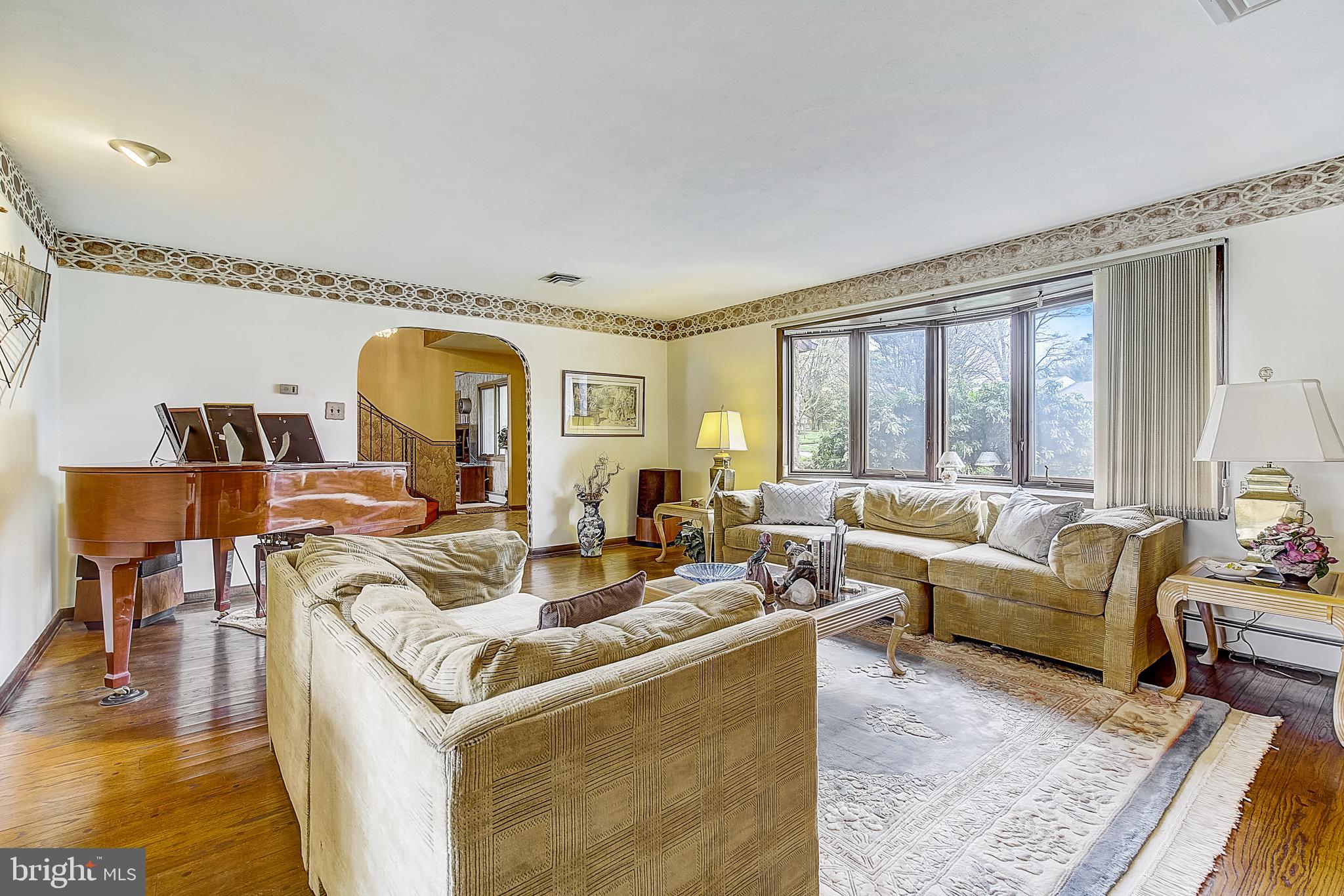 PINE MEADOWS - Residential