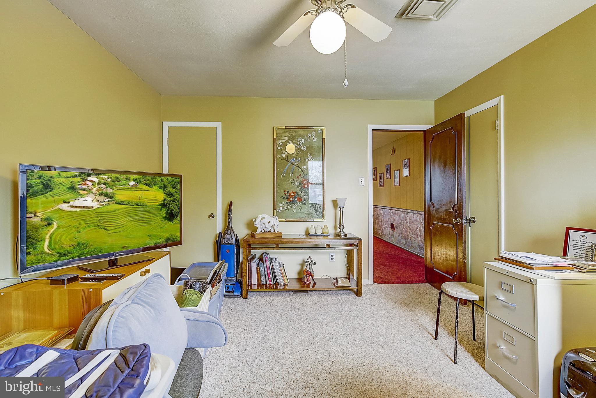 PINE MEADOWS - Residential