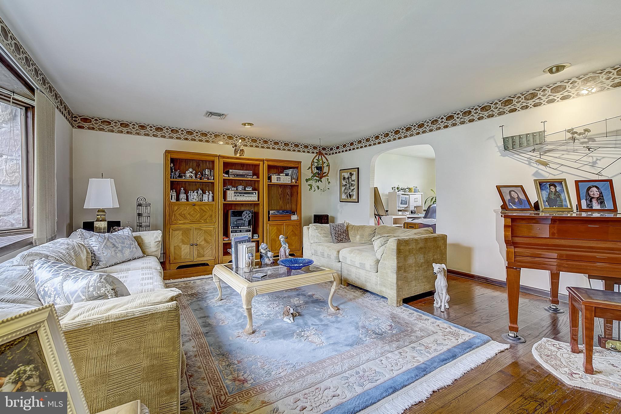 PINE MEADOWS - Residential